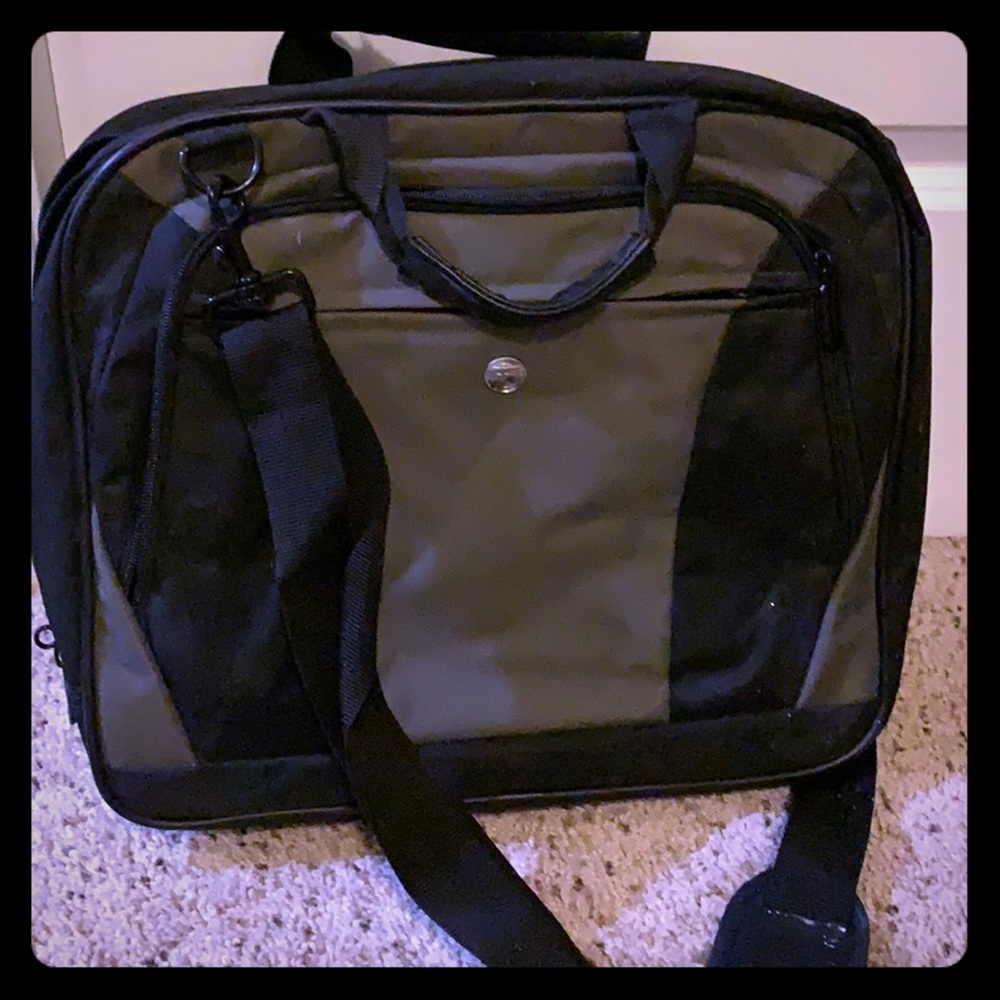 Black and gray computer carry case